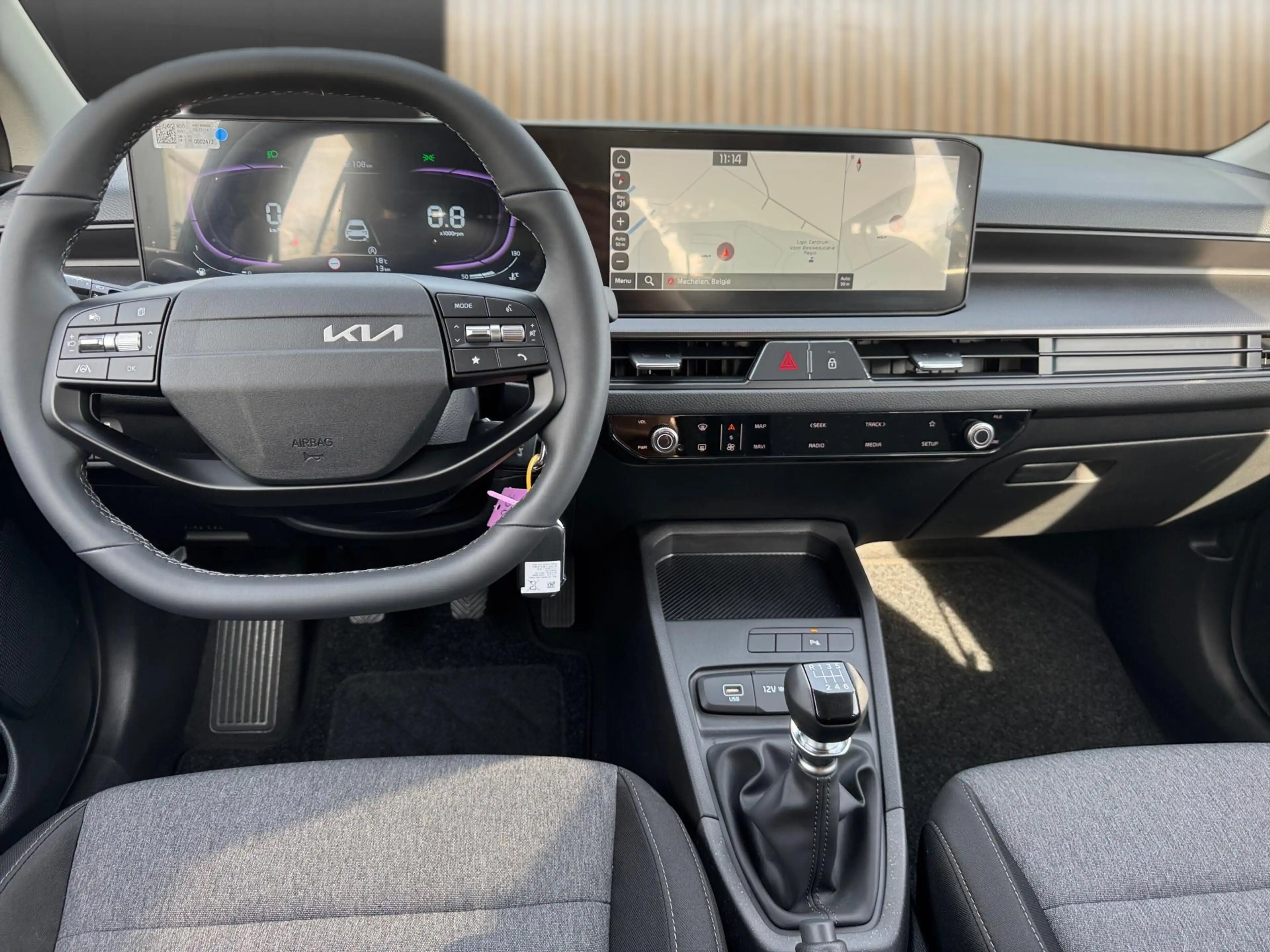 Kia Stonic 1.0 T-GDI DCT Urban — photo 10