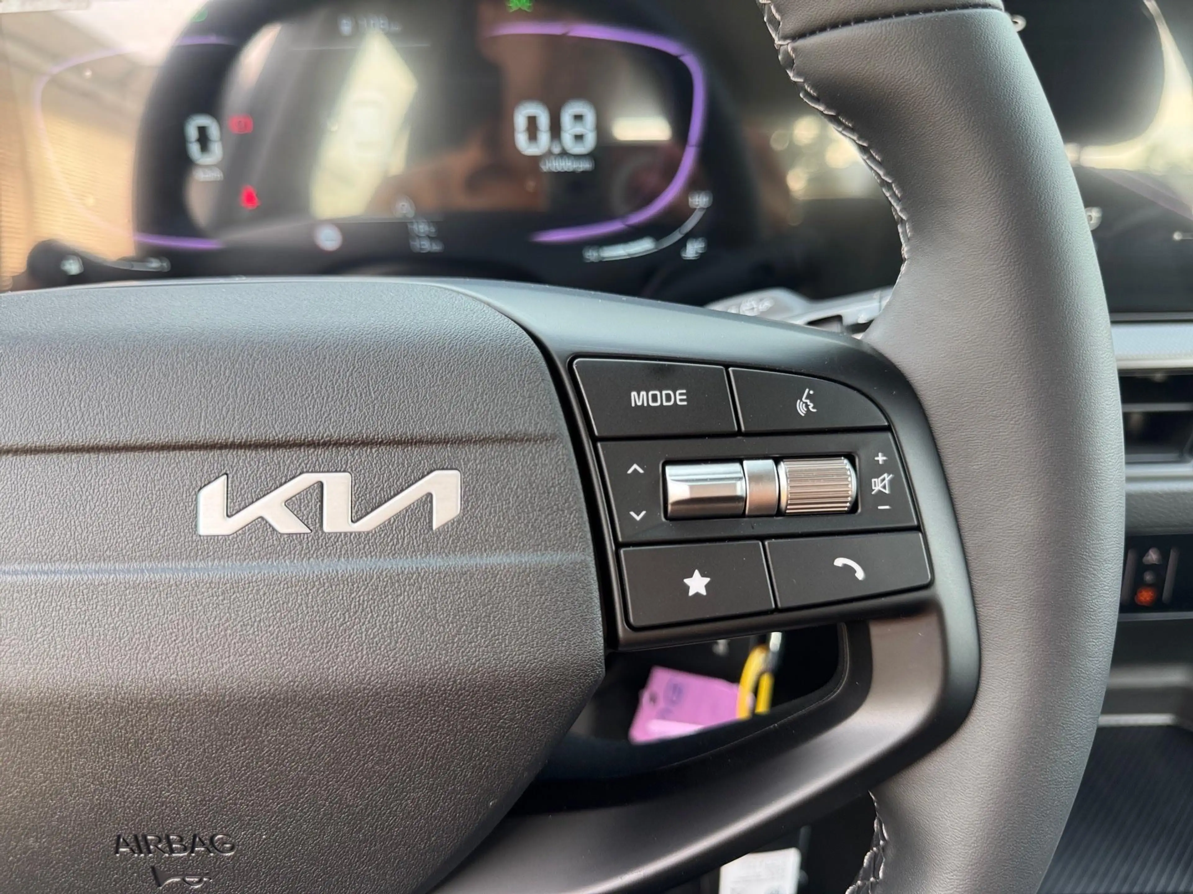 Kia Stonic 1.0 T-GDI DCT Urban — photo 12
