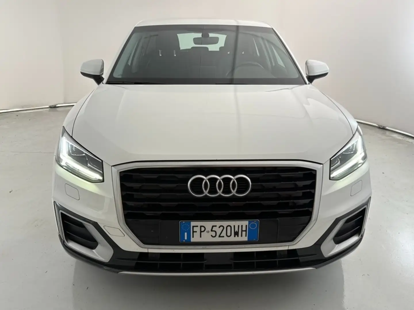 Audi Q2 1.6 tdi Sport Grigio - 2