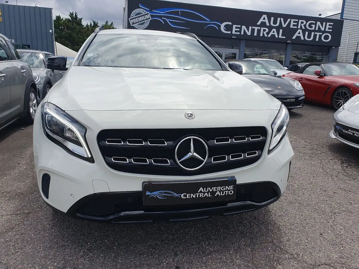 Mercedes-Benz GLA 200 200 SENSATION 7G-DCT Wit - 2