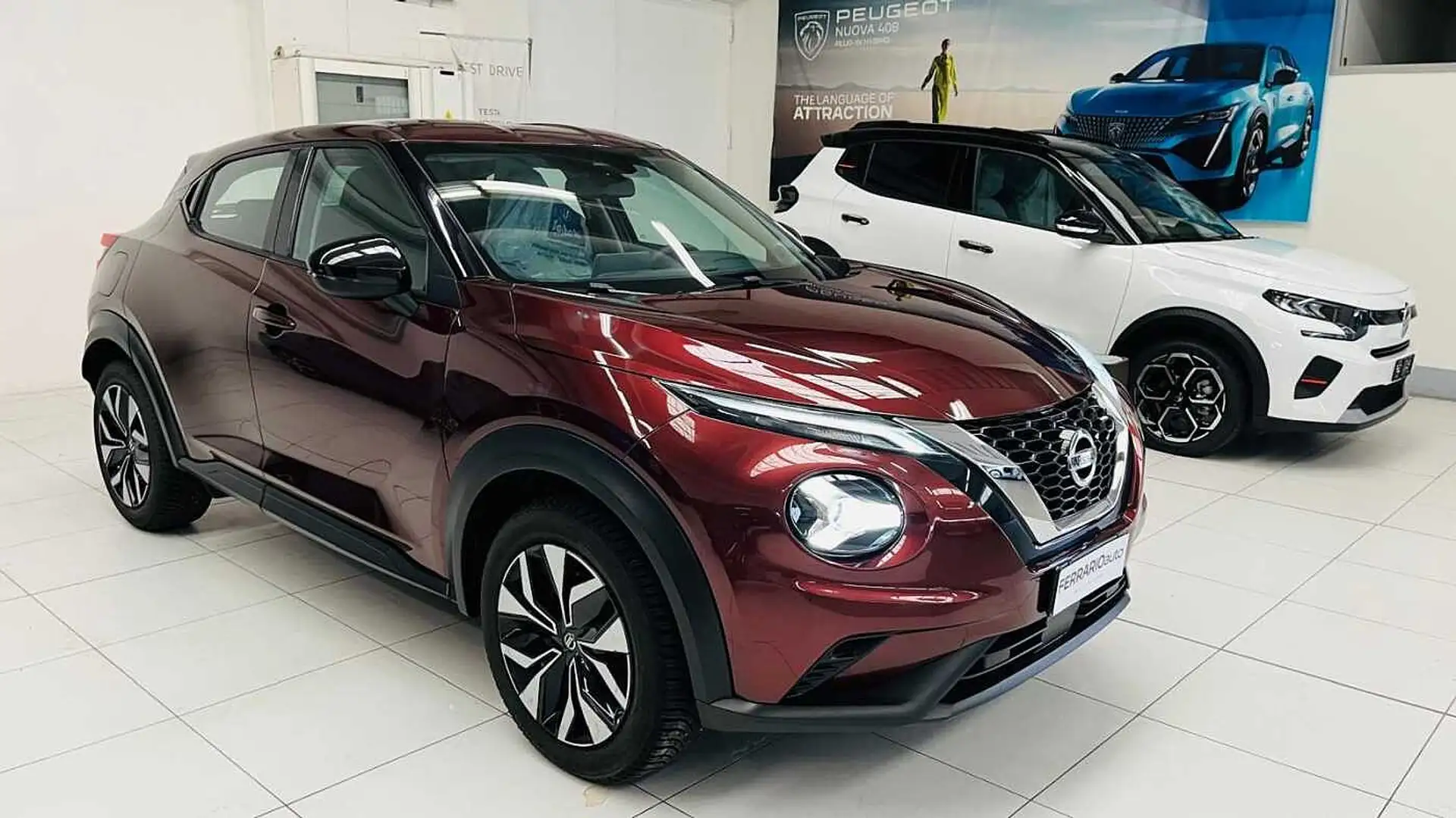 Nissan Juke 2ª serie 1.0 DIG-T 114 CV Business Rosso - 2