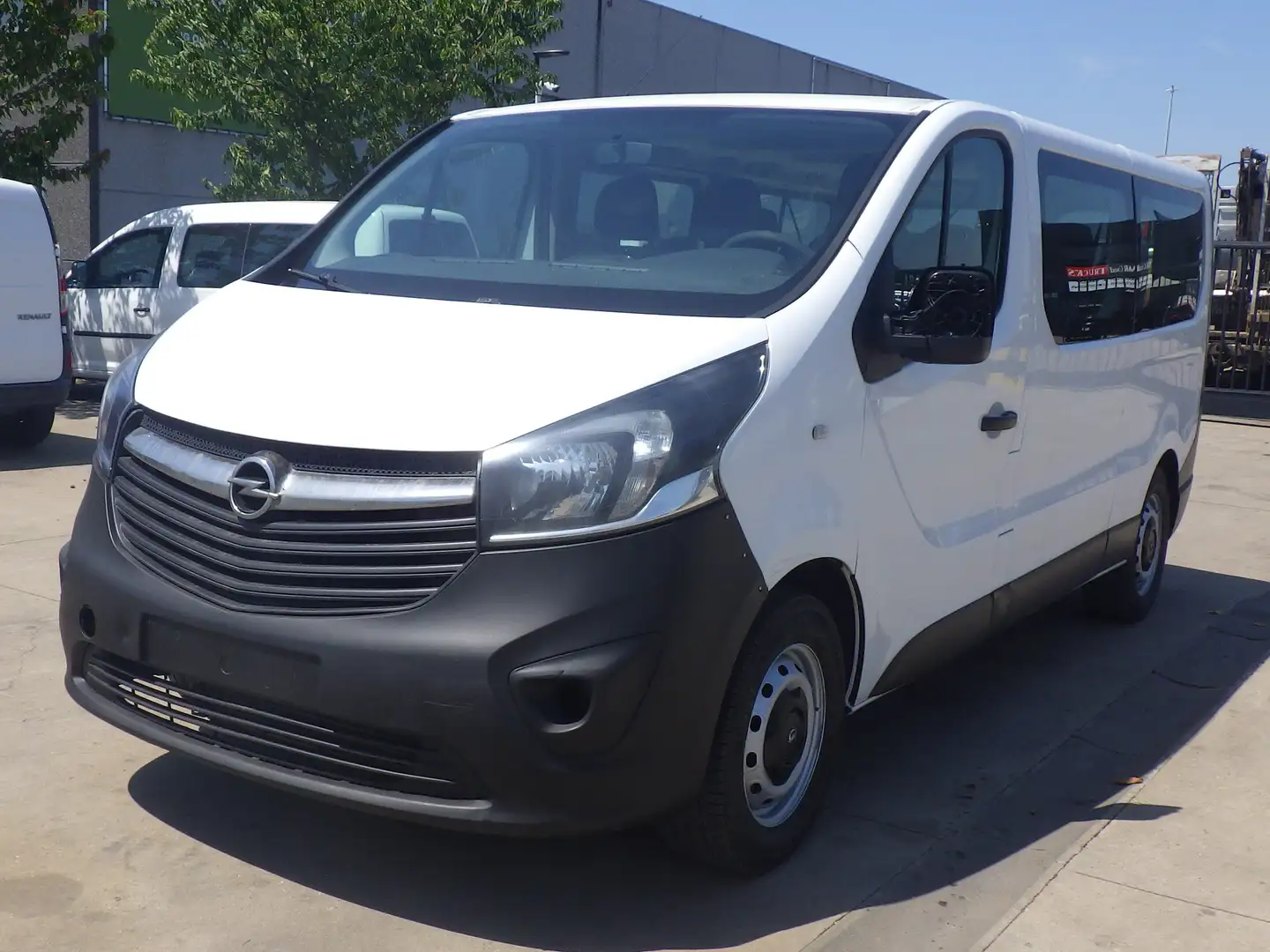 Opel Vivaro (Stock ID 25825) Blanc - 1