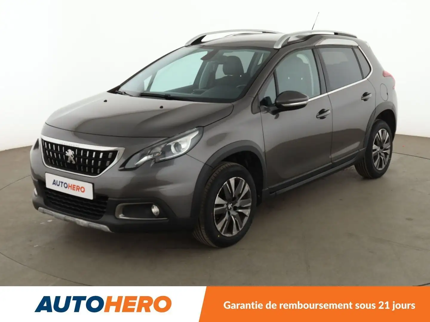 Peugeot 2008 1.2 PureTech Allure Gris - 1