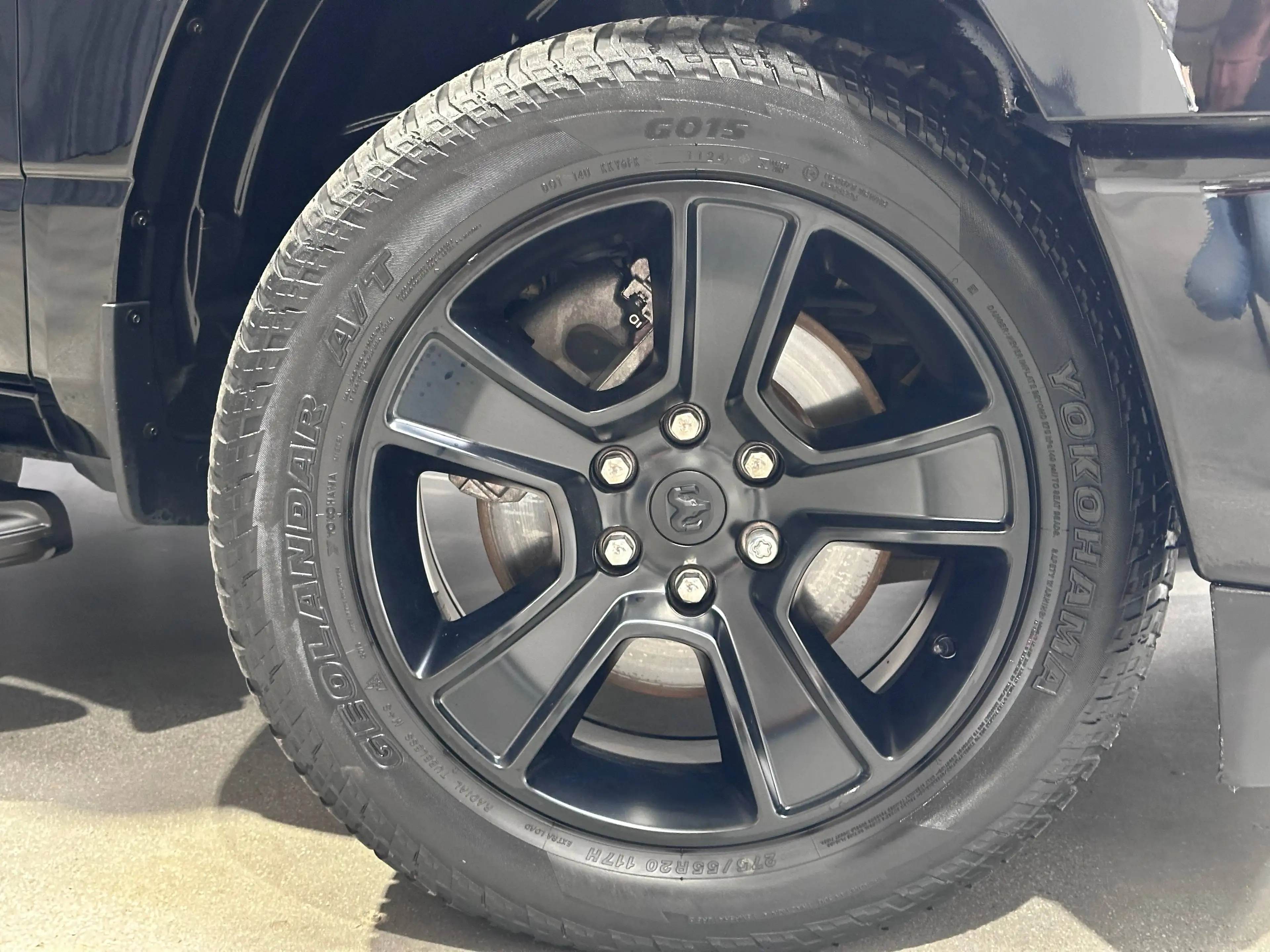 Dodge RAM 1500 SPORT CREW CAB 4X4 *LPG*LEDER*NAVI*APPLE CARPLAY* — photo 8