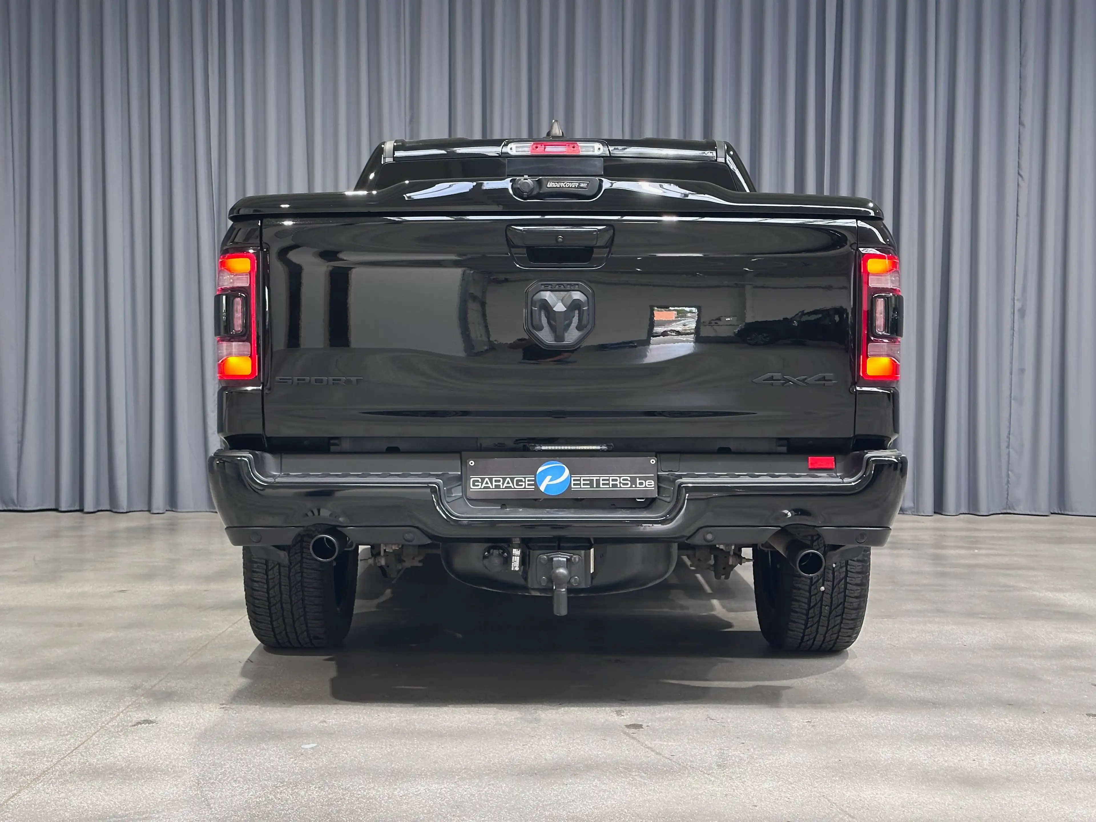 Dodge RAM 1500 SPORT CREW CAB 4X4 *LPG*LEDER*NAVI*APPLE CARPLAY* — photo 4