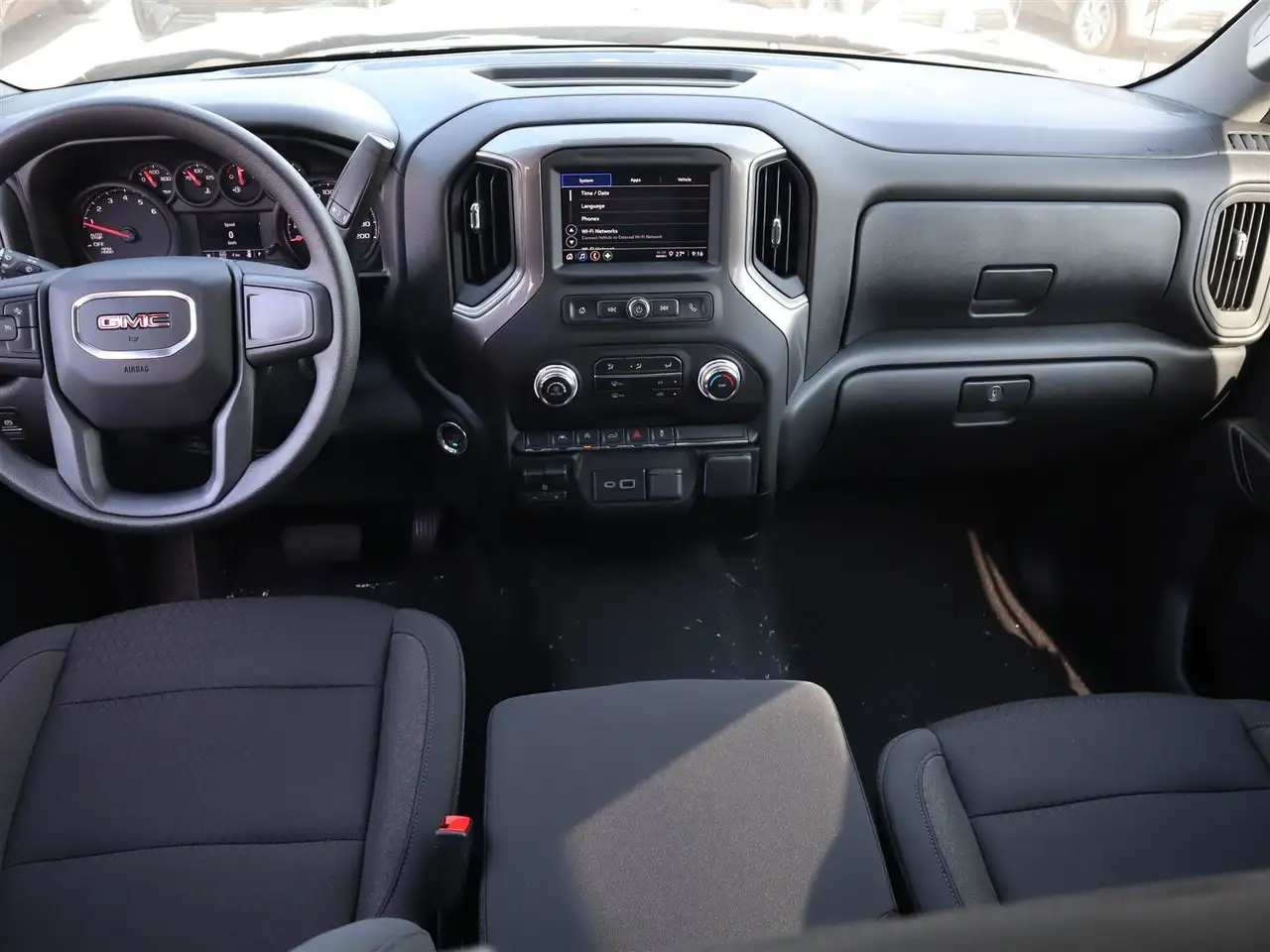 GMC Sierra 1500 снимка GMC Sierra 1500