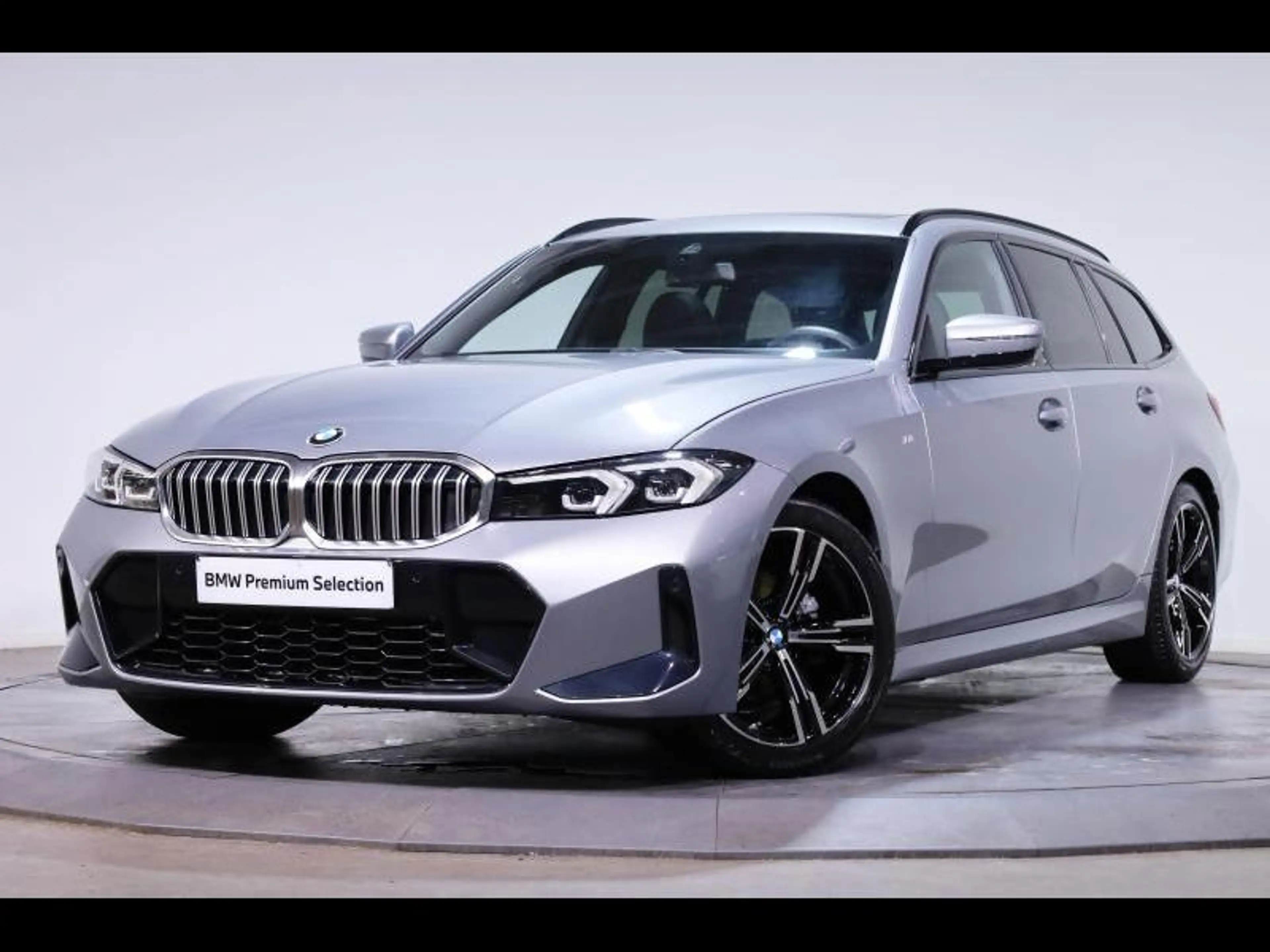 BMW 318 i Touring Kit M Sport