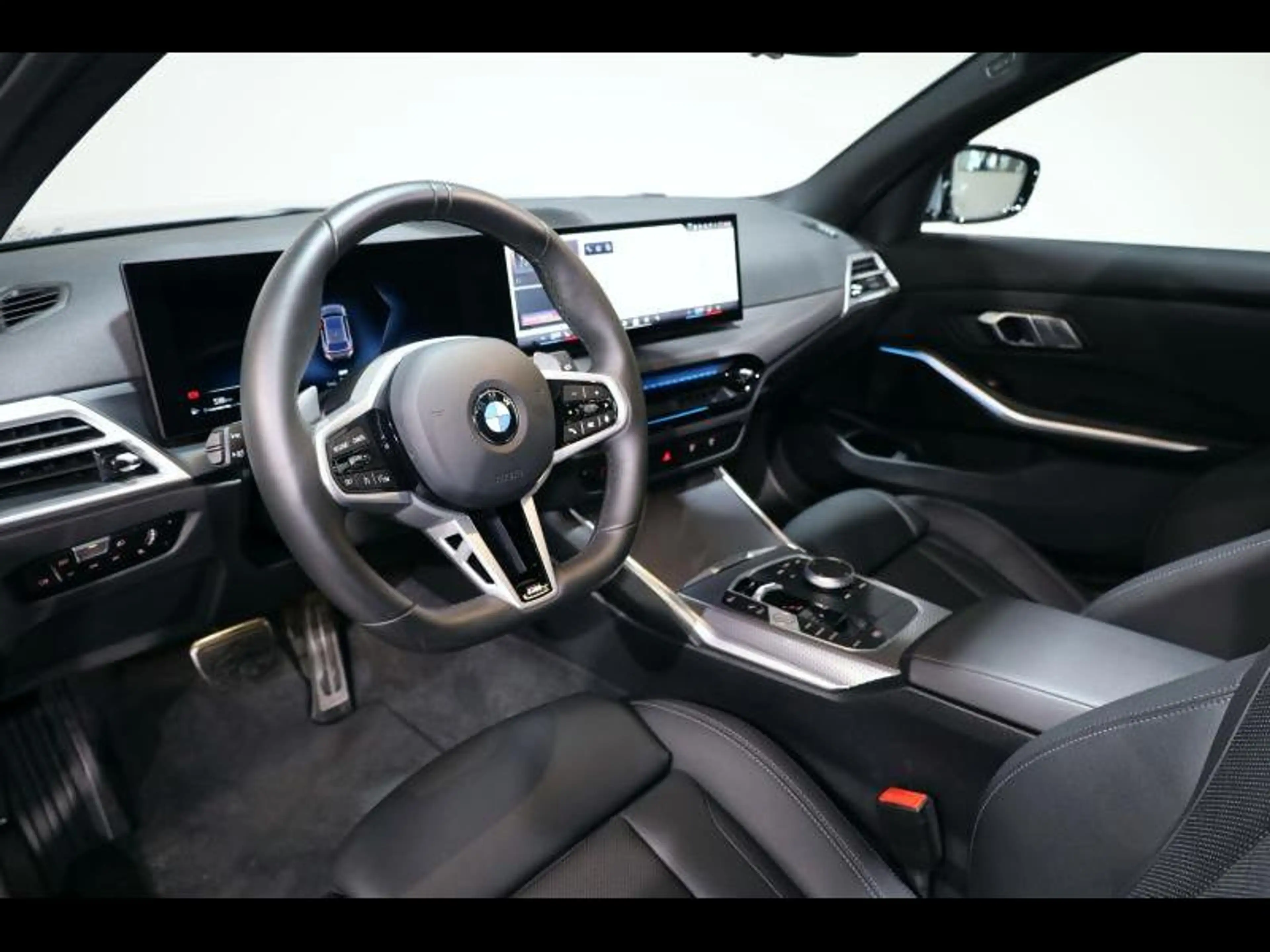 BMW 318 i Touring Kit M Sport — photo 6