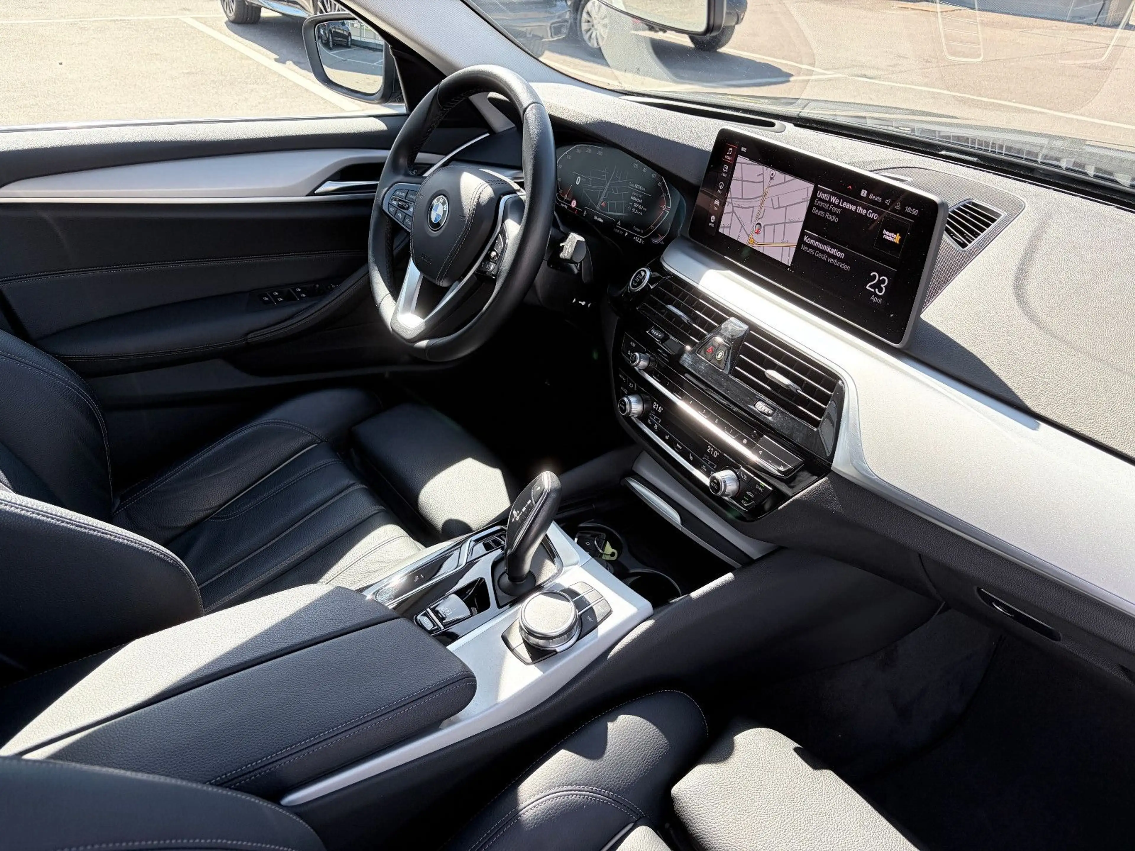 BMW 530 d xDrive PANO/MATRIX/AHK/HUD/STOP&GO/KAMERA — photo 12