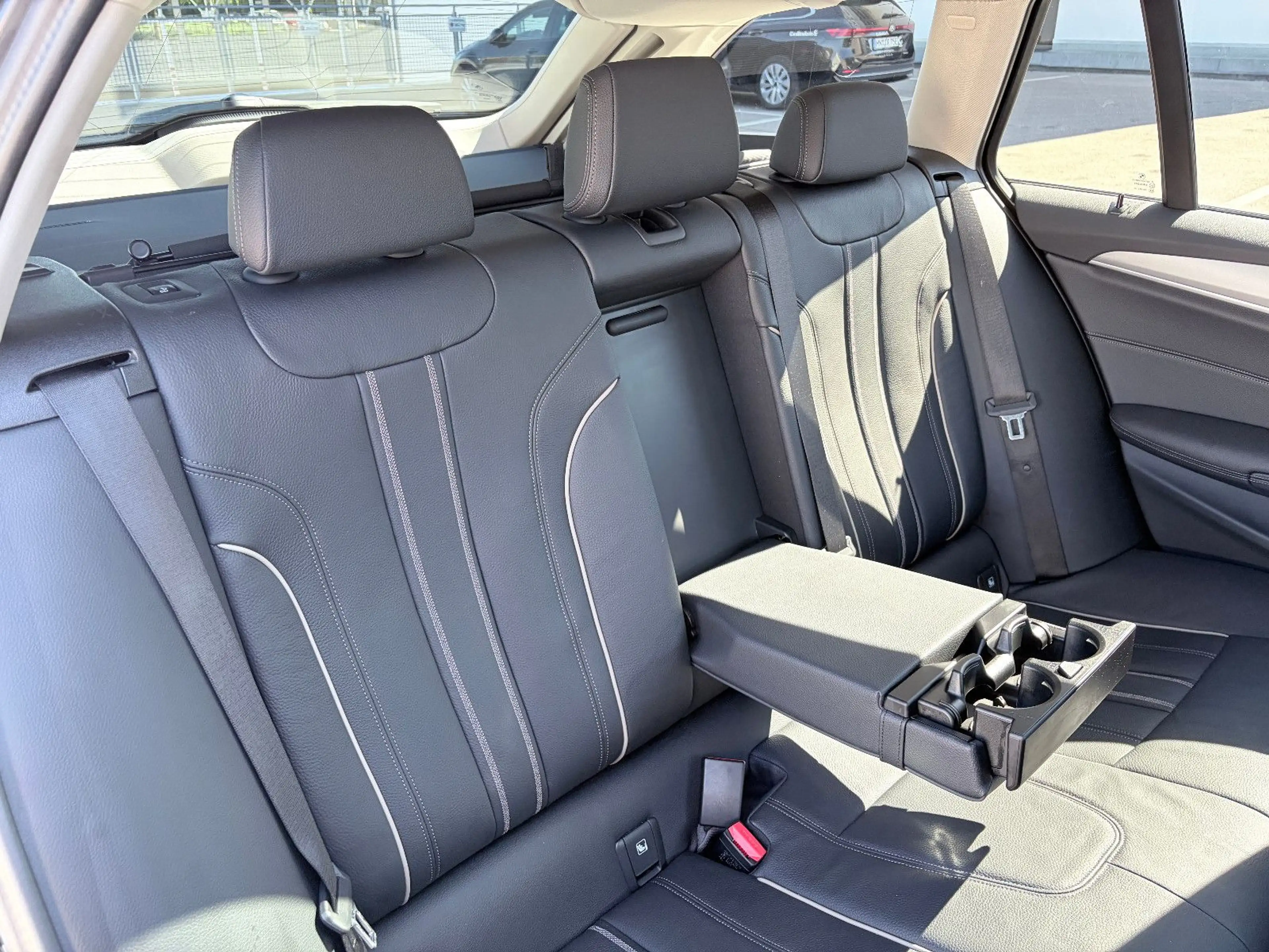 BMW 530 d xDrive PANO/MATRIX/AHK/HUD/STOP&GO/KAMERA — photo 13