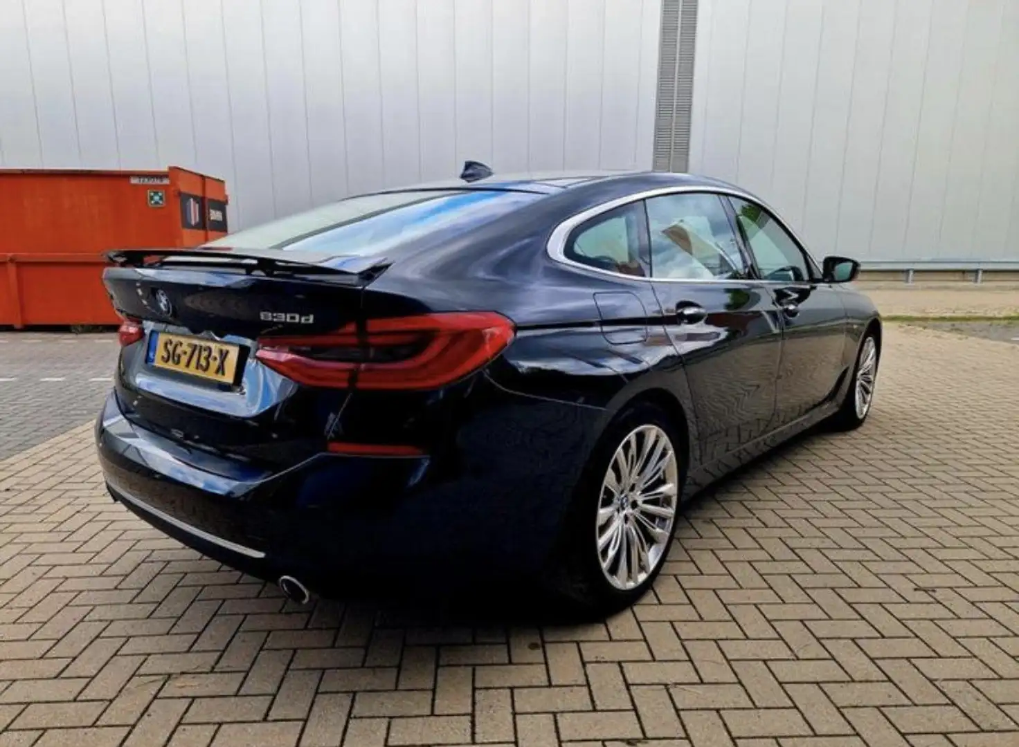 BMW 630 630d GT Bowers & Wilkins High Executive Zwart - 1