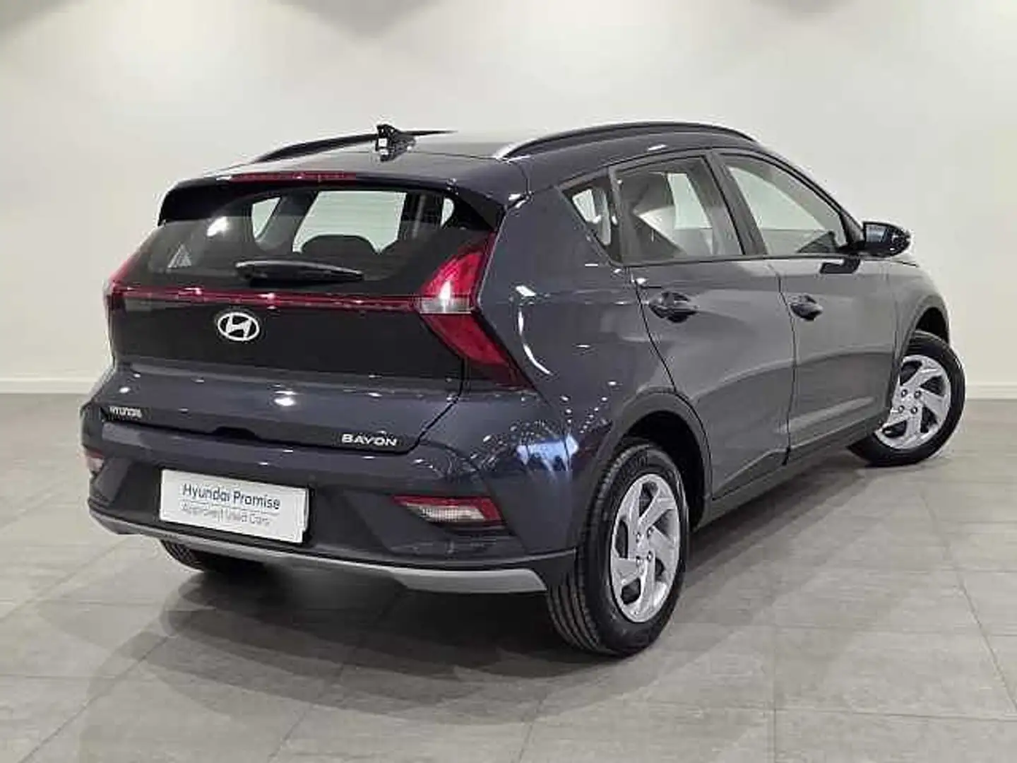 Hyundai BAYON 1.2 MPI Klass Gris - 2