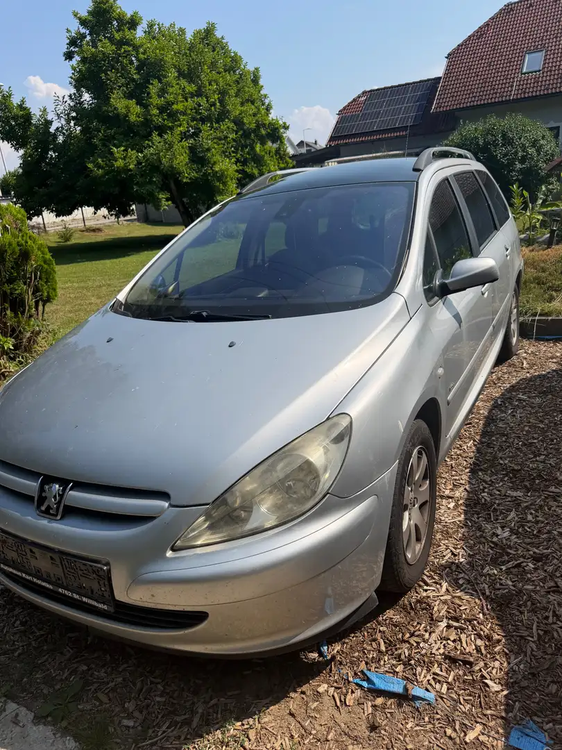 Peugeot 307 307 SW Premium HDI 90 Premium Silber - 2