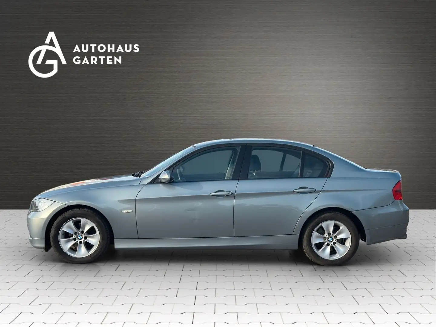 BMW 320 i lim. Klima/PDC/Leder/ Gris - 2