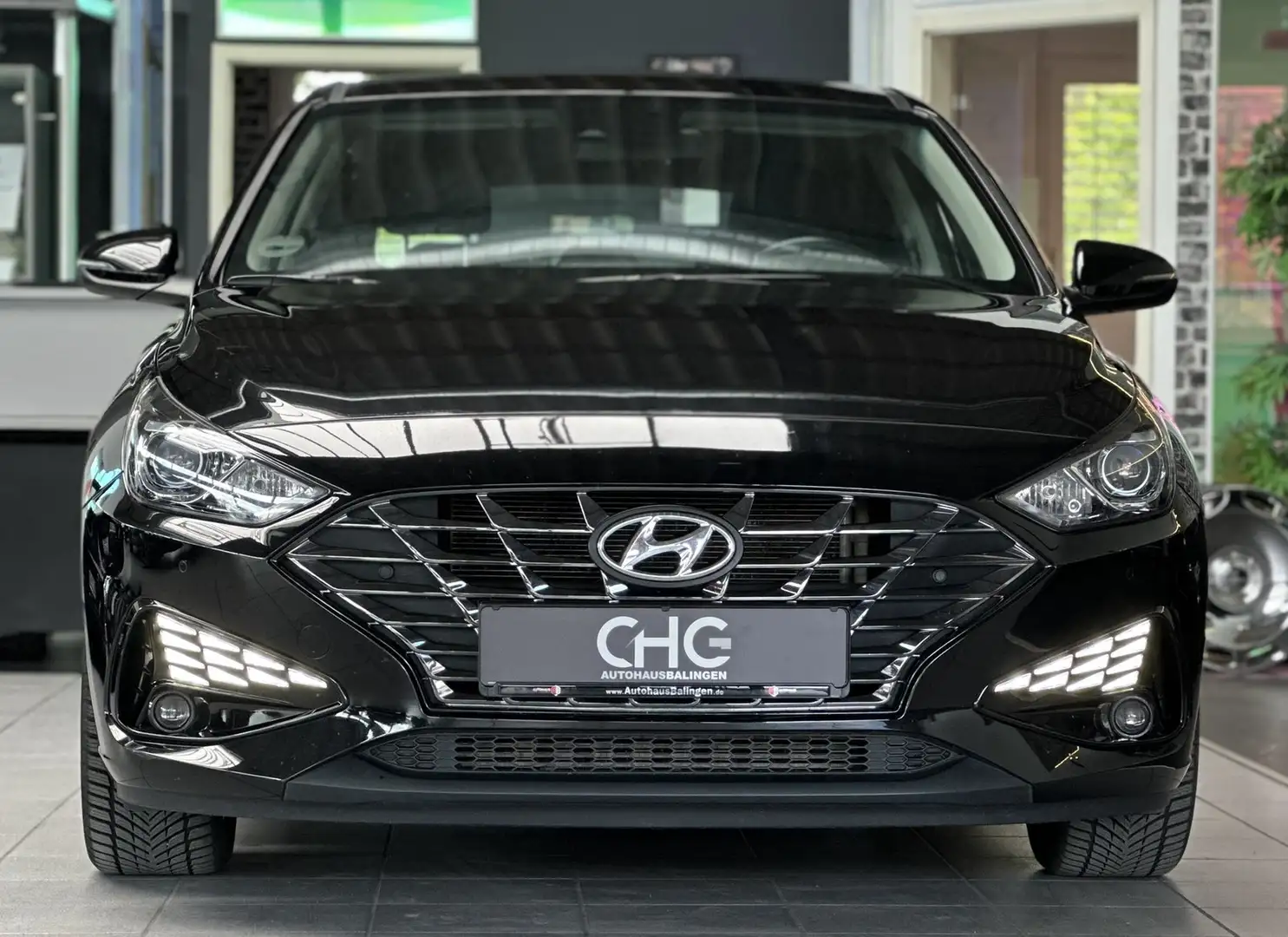 Hyundai i30 Trend Mild-Hybrid CARPLAY|SHZ|LHZ|KAMERA|ACC Noir - 2