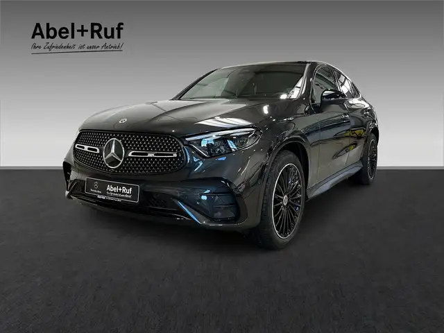 Mercedes-Benz 220 main image