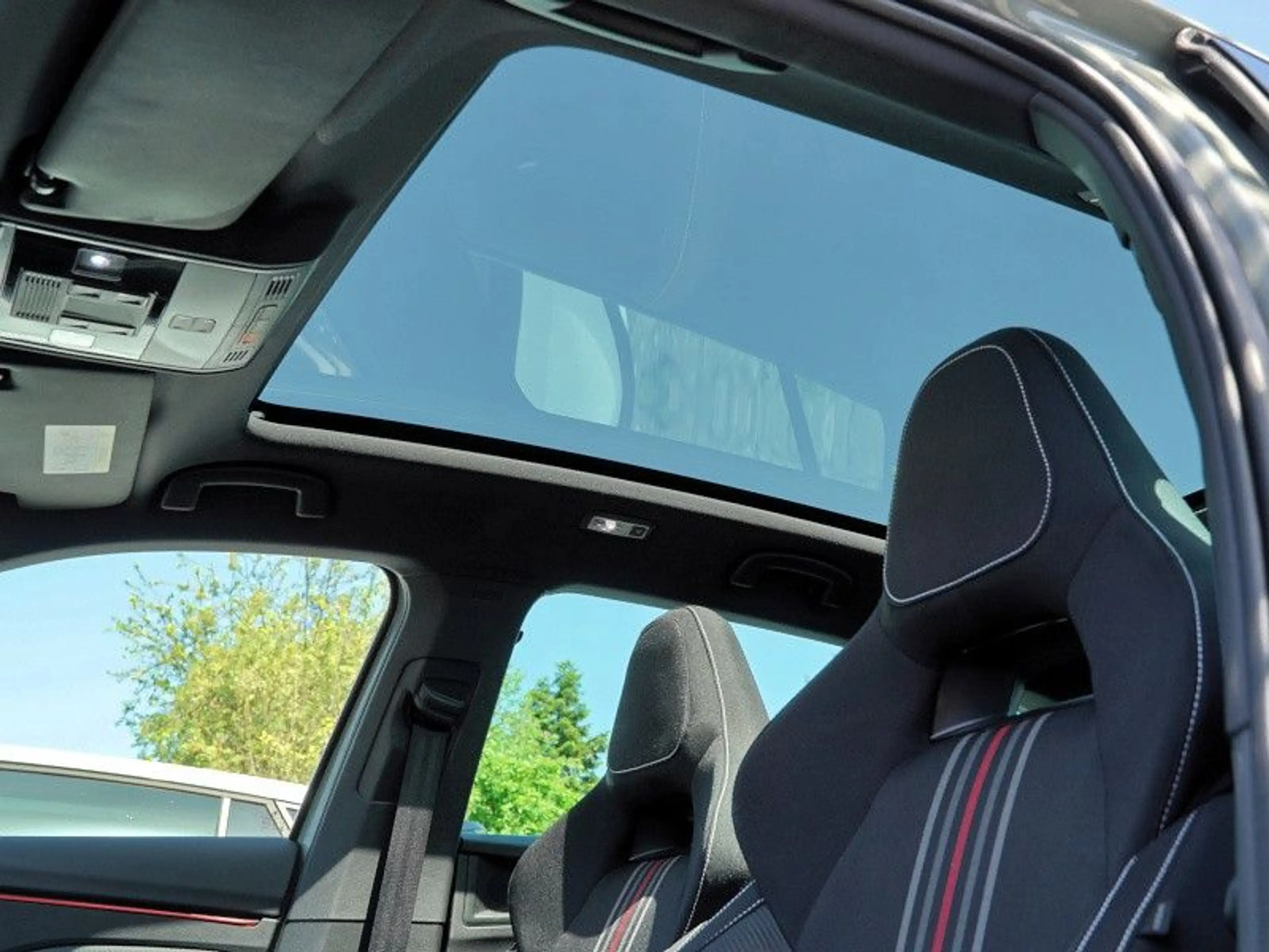 Skoda Scala Monte Carlo SCHALT*150PS+PANORAMA — photo 17
