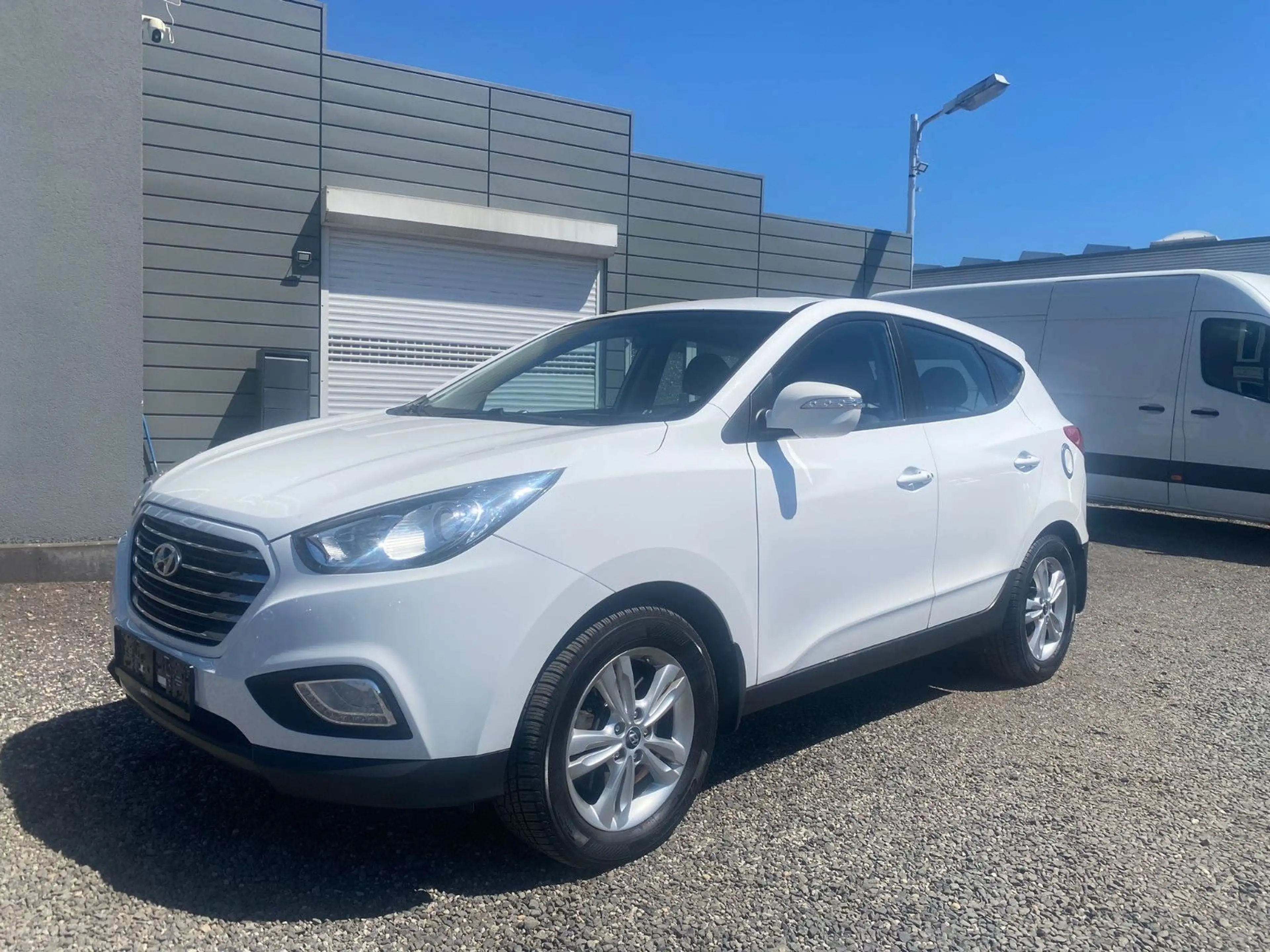 Hyundai iX35 5 Star 2WD*EXPORT*PROBLEM*Wasserstoff* — photo 2