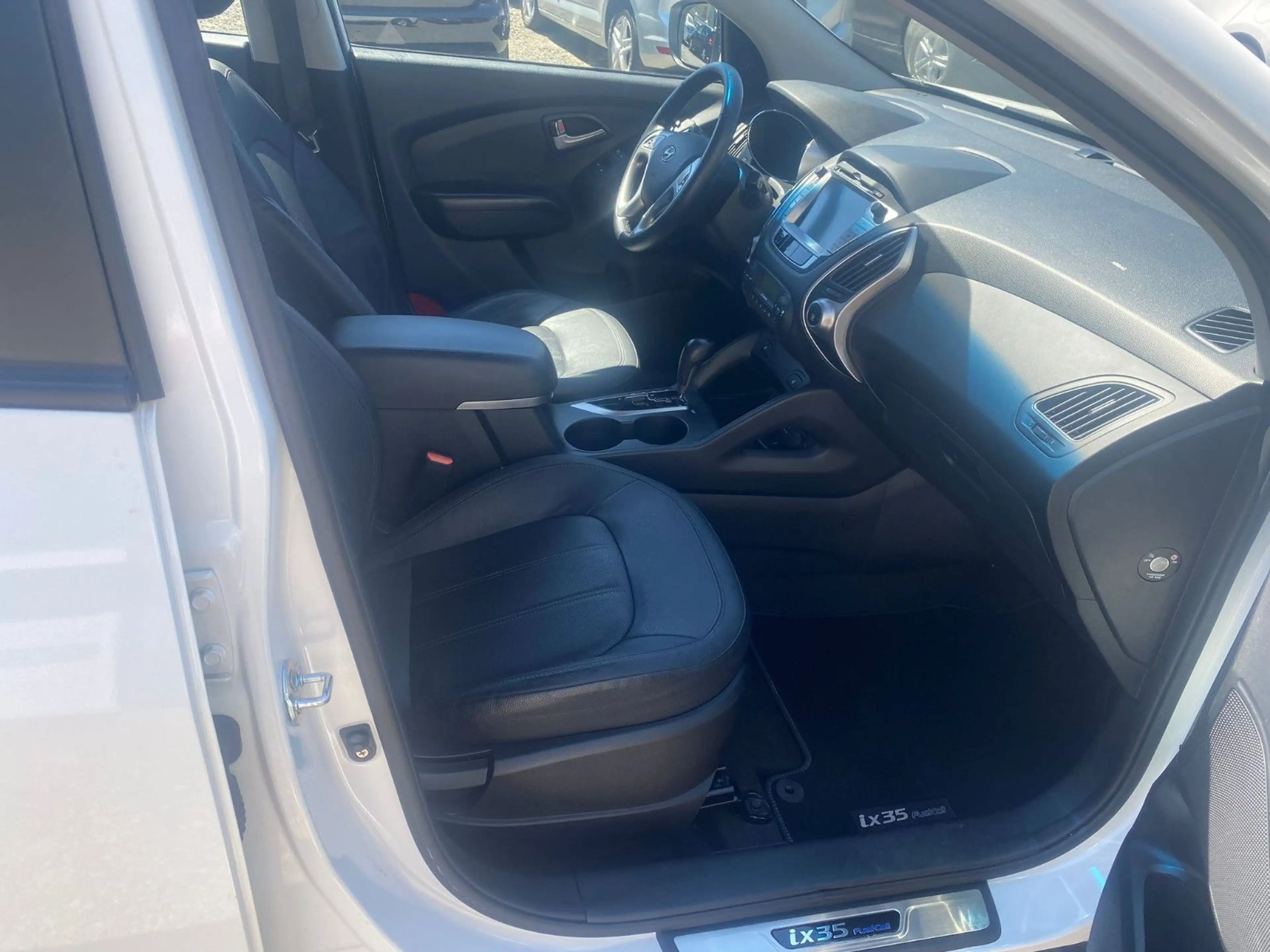 Hyundai iX35 5 Star 2WD*EXPORT*PROBLEM*Wasserstoff* — photo 10