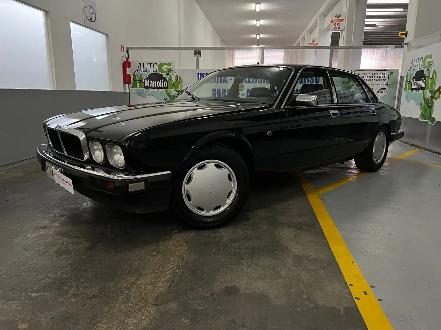 Jaguar XJ6 3.2 manuale cat. Unico Proprietario Schwarz - 1