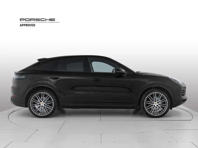Porsche Cayenne view 6