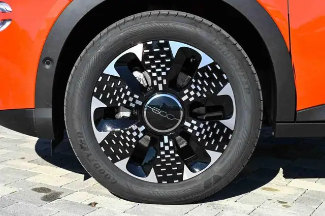 Fiat 600 view 6