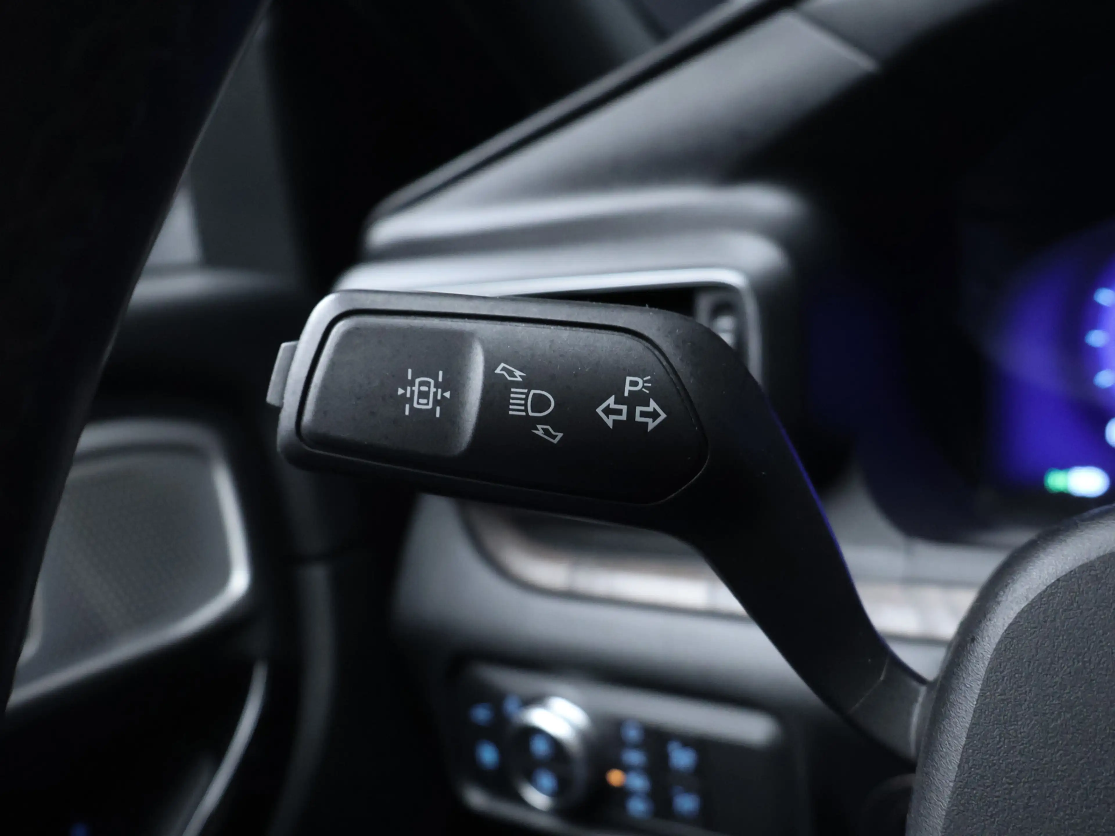 Ford Explorer 3.0 V6 EcoBoost PHEV ST-Line 7P Sport (PANORAMADAK — photo 10
