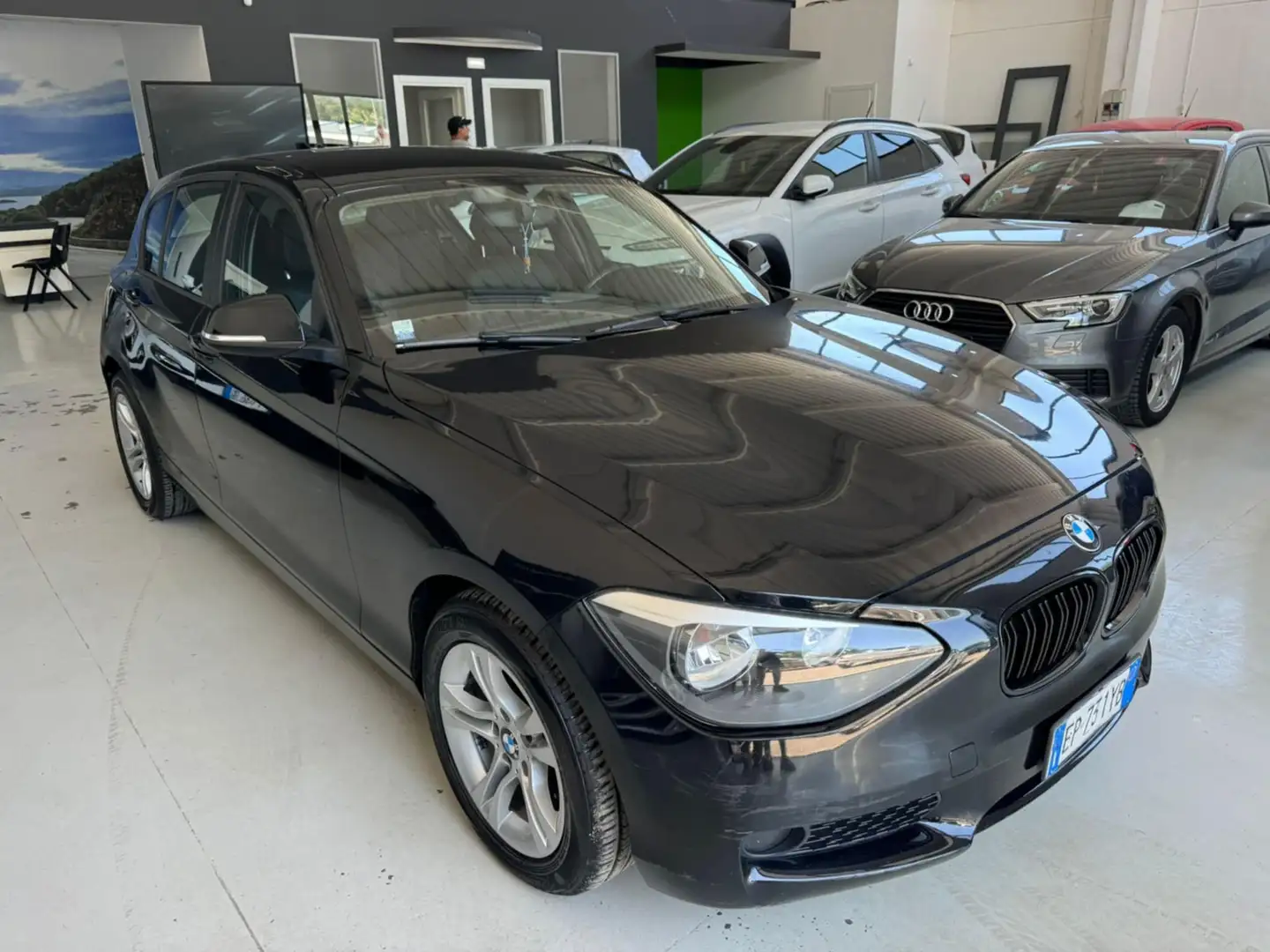BMW 116 116d 5p Negro - 1