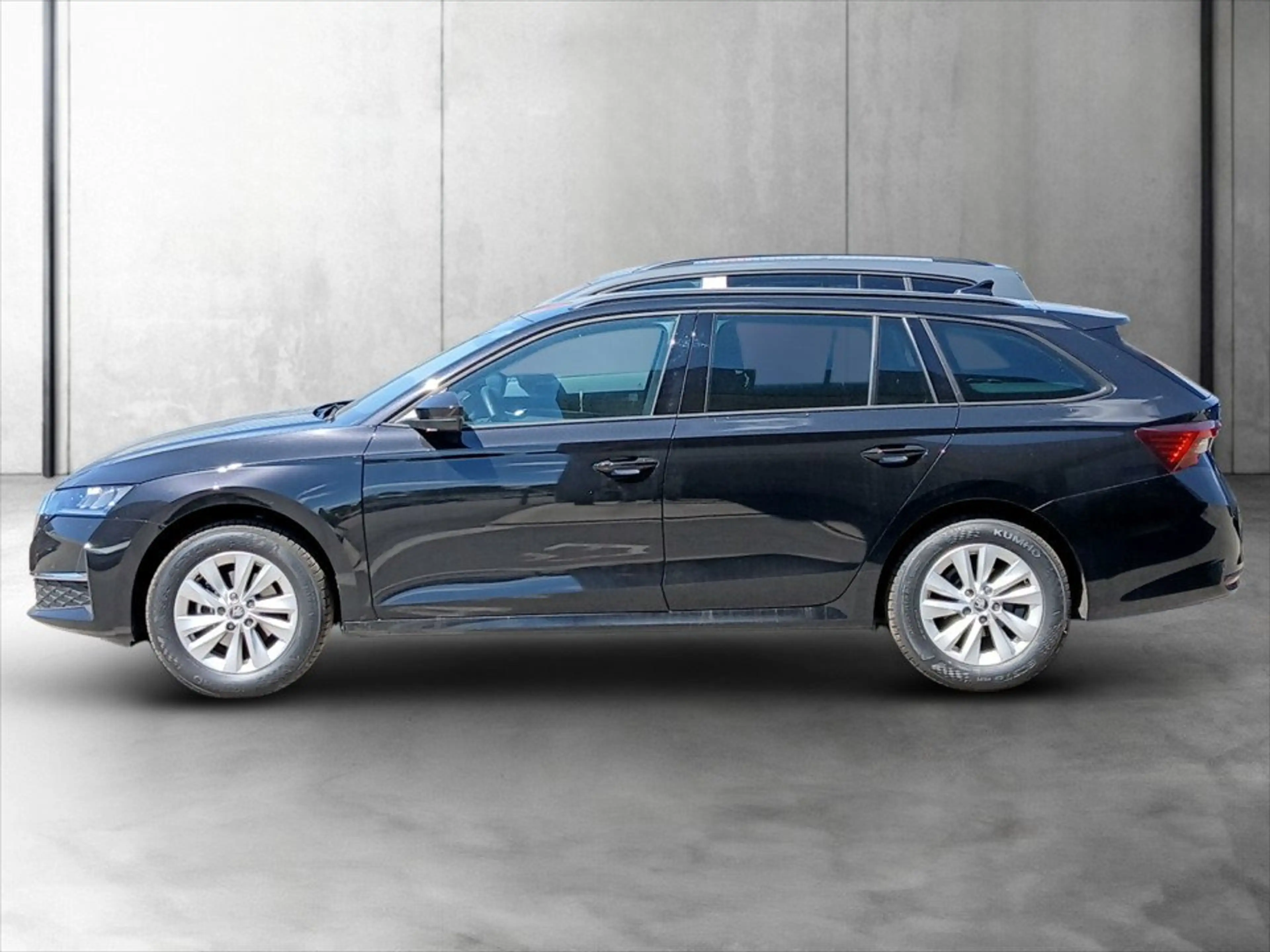 Skoda Octavia Combi 1.5 TSI Selection AHK+LED+NAVI+RFK — photo 5