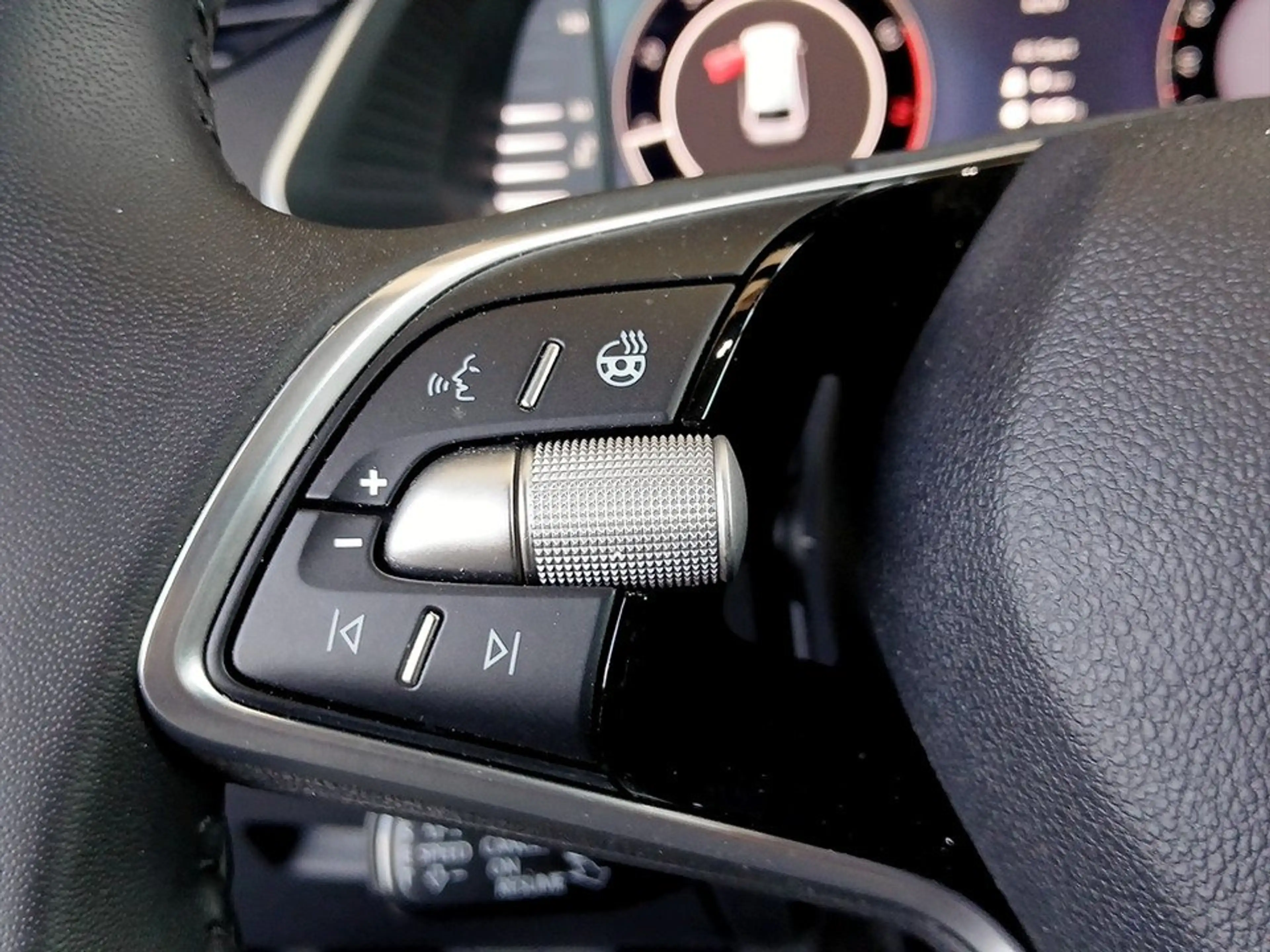 Skoda Octavia Combi 1.5 TSI Selection AHK+LED+NAVI+RFK — photo 14