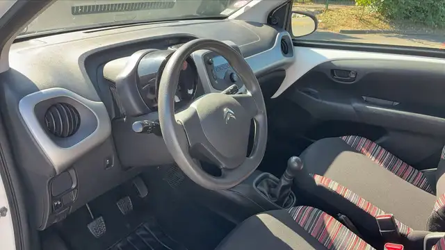 Citroen C1 view 8