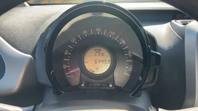 Citroen C1 view 12