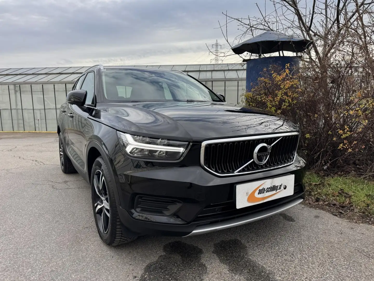 Volvo XC40 Momentum AWD Automatik 1.Besitz *EXTRAS* Noir - 1