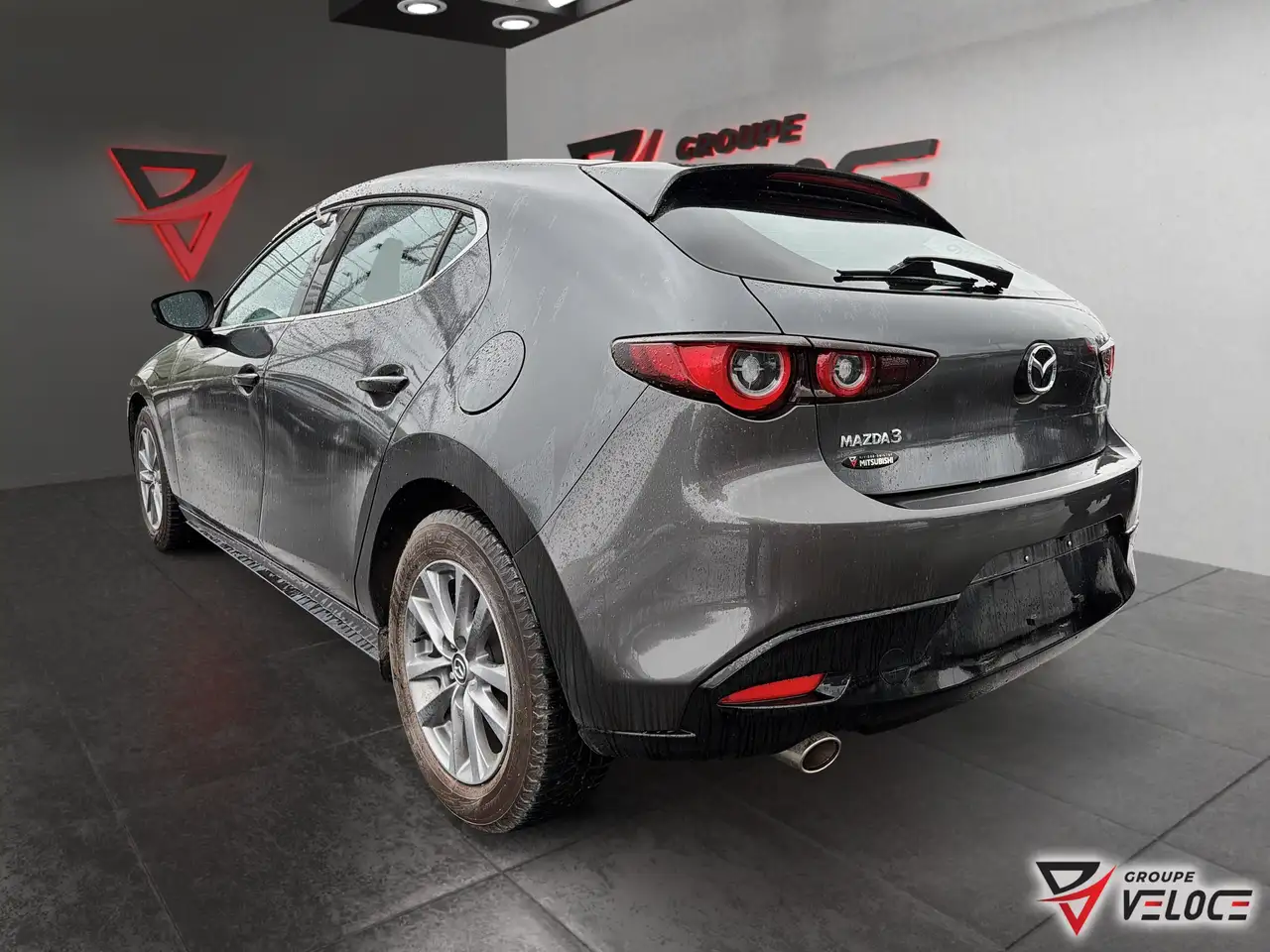 Mazda 3 снимка Mazda 3