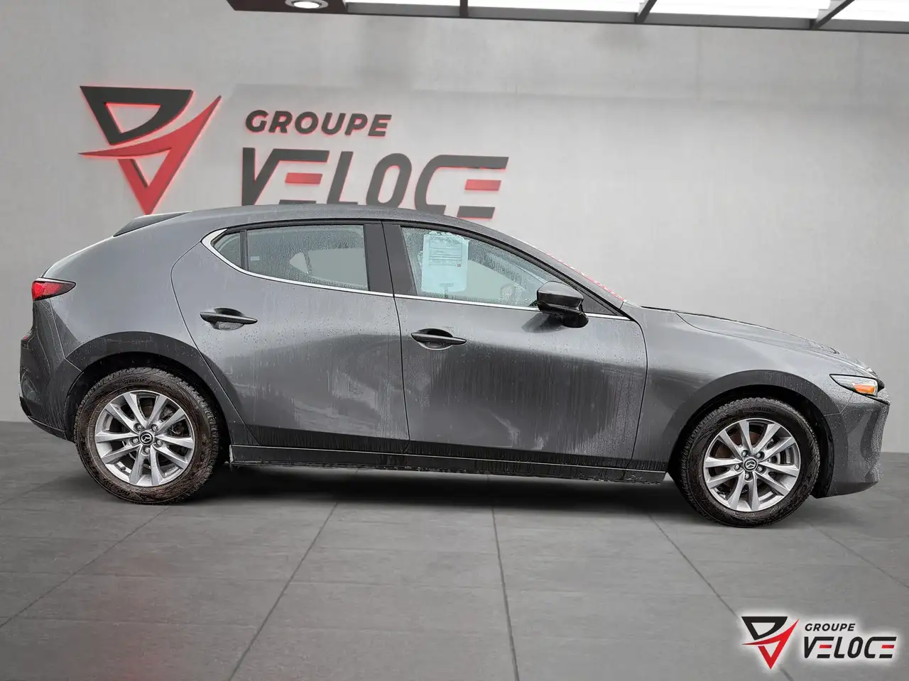 Mazda 3 снимка Mazda 3