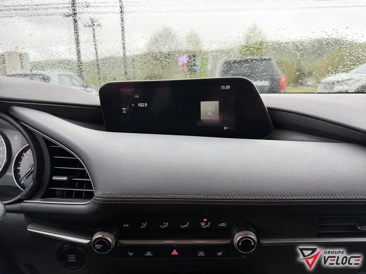 Mazda 3 снимка Mazda 3