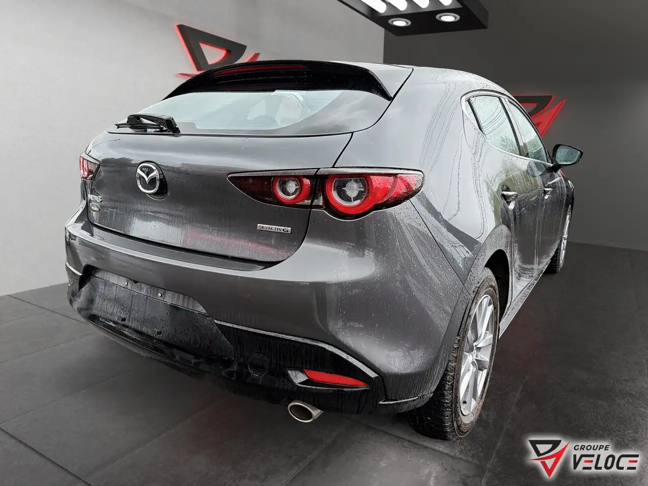 Mazda 3 снимка Mazda 3