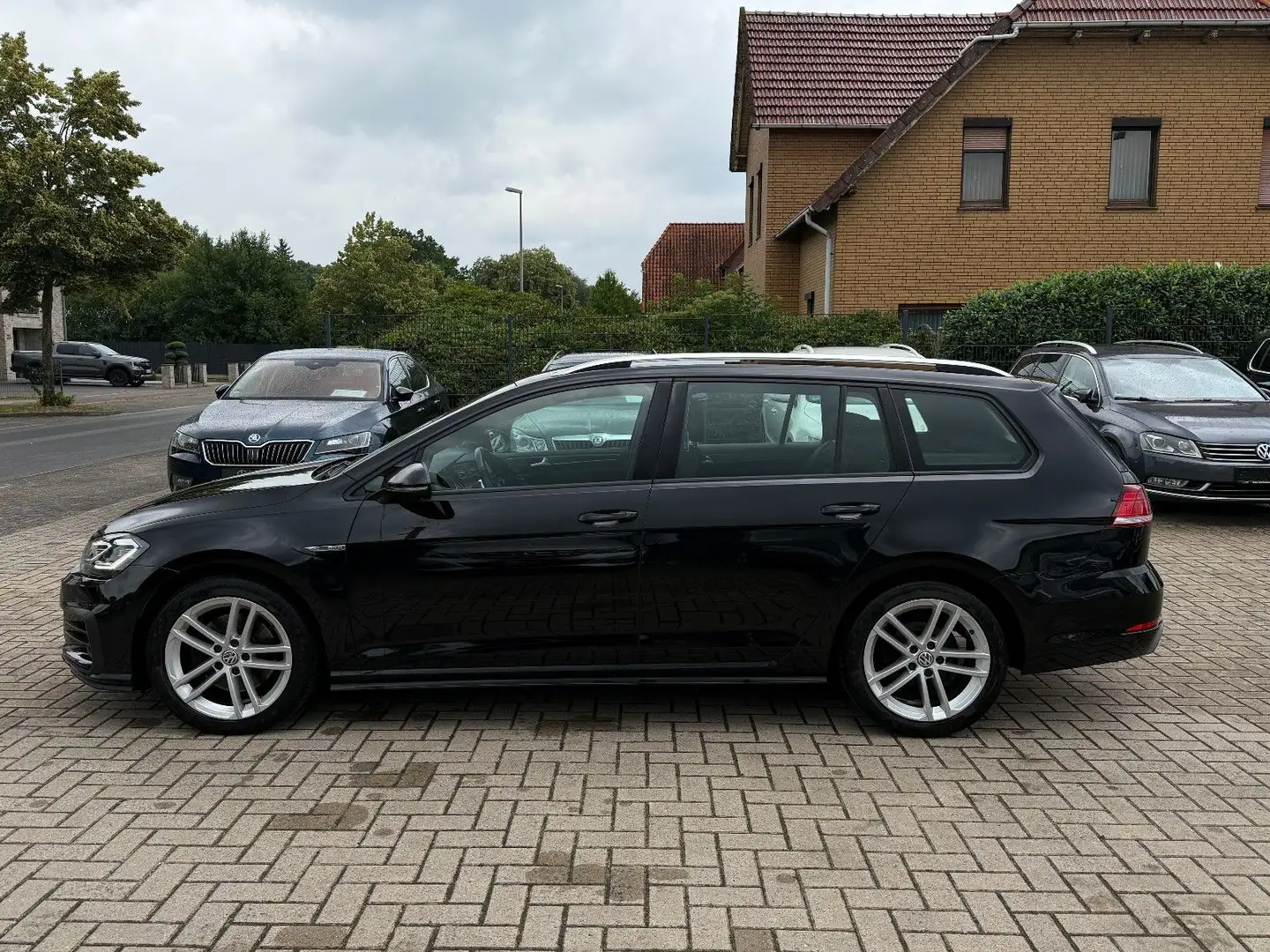 Volkswagen Golf VII Var. 2.0 TDI GTD | LED | TÜV neu | ACC Schwarz - 2