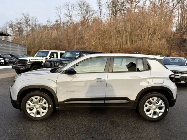 Jeep Avenger view 6
