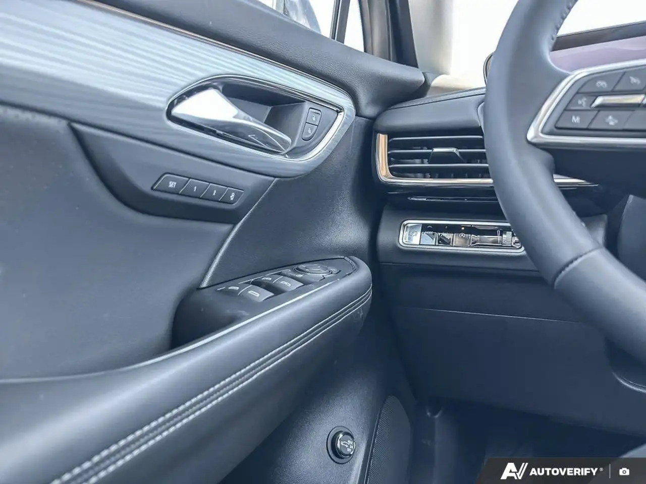 Buick Envision снимка Buick Envision