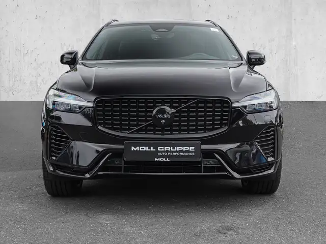 Volvo XC60 view 3