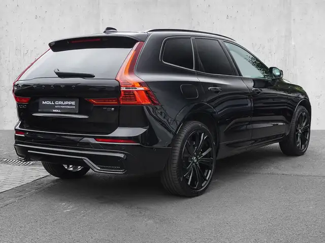 Volvo XC60 view 4