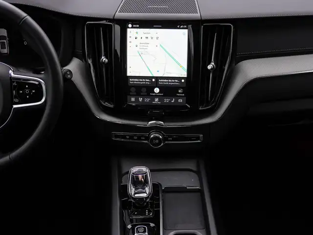 Volvo XC60 view 13