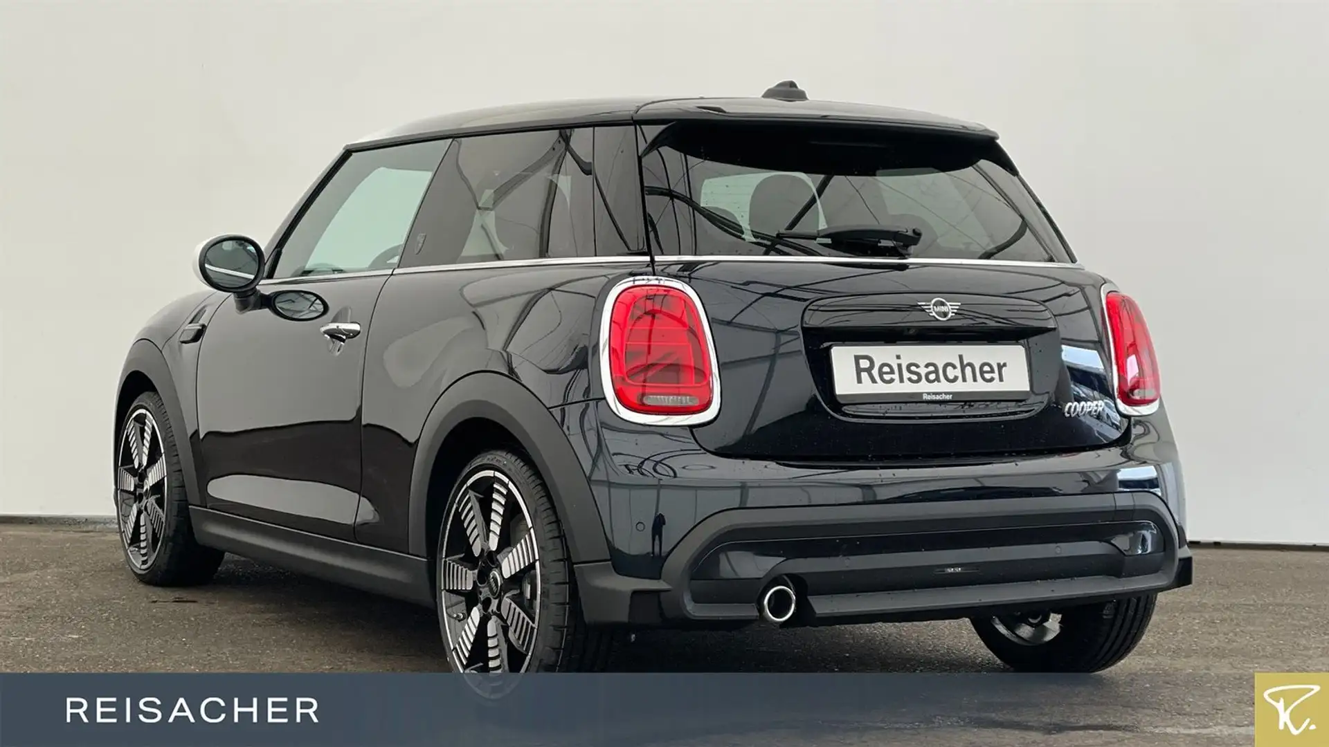 MINI Cooper Yours-Trim,Navi,Leder,Autom Schwarz - 2