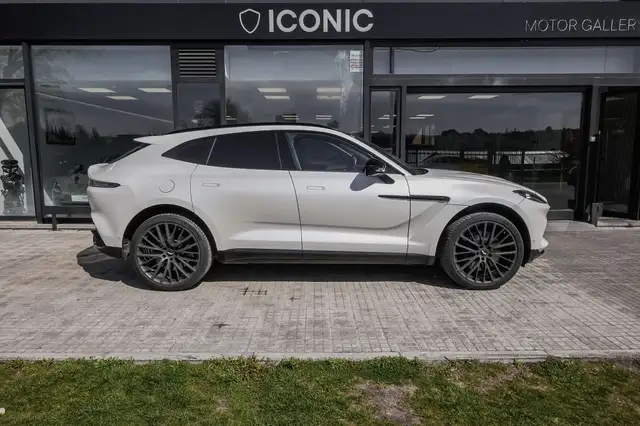 Aston Martin DBX view 2