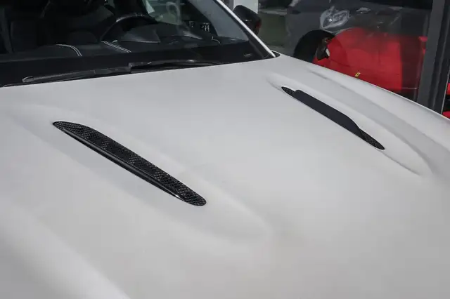 Aston Martin DBX view 5