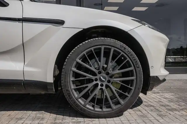 Aston Martin DBX view 3