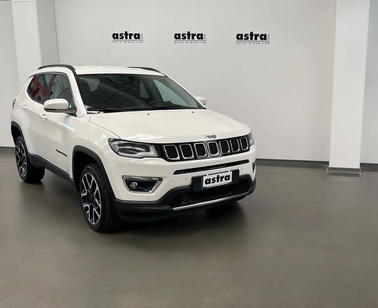 Jeep Compass Compass 2.0 Multijet II aut. 4WD Limited Blanc - 1