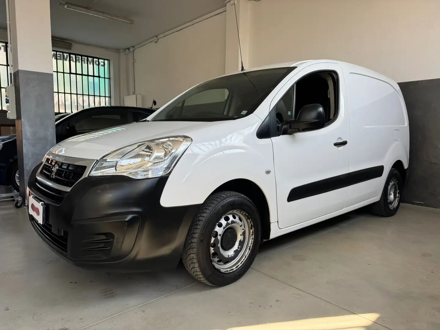 Peugeot Partner 1.5 bluehdi 100cv Blanc - 1