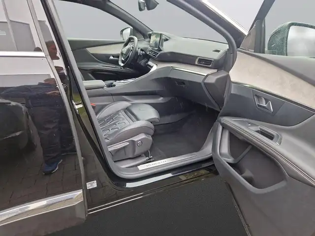 Peugeot 3008 view 12